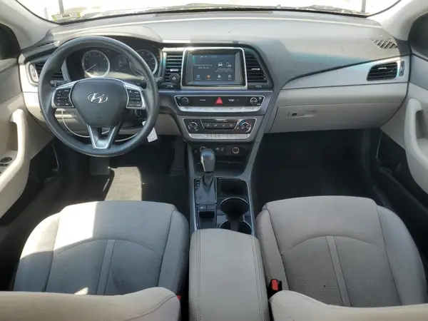 5NPE24AF2JH689120 2018 HYUNDAI SONATA - Image 8