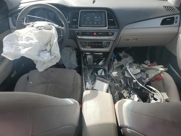 5NPE24AF2JH689229 2018 HYUNDAI SONATA - Image 8