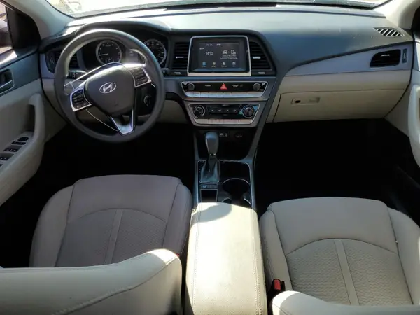 5NPE24AF2JH690381 2018 HYUNDAI SONATA - Image 8