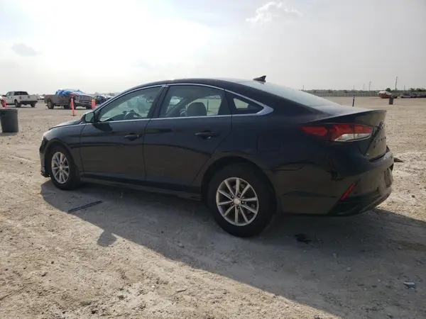 5NPE24AF2JH692678 2018 HYUNDAI SONATA - Image 2