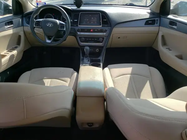 5NPE24AF2JH692678 2018 HYUNDAI SONATA - Image 8