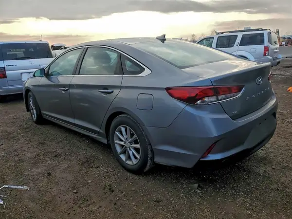 5NPE24AF2JH692907 2018 HYUNDAI SONATA - Image 2