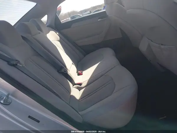 5NPE24AF2JH693975 2018 HYUNDAI SONATA - Image 8