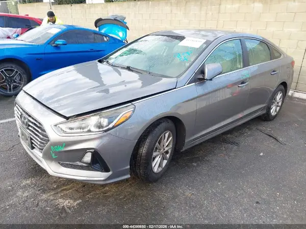 5NPE24AF2JH694091 2018 HYUNDAI SONATA - Image 2
