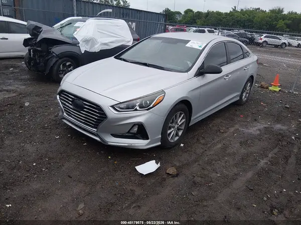 5NPE24AF2JH694608 2018 HYUNDAI SONATA - Image 2