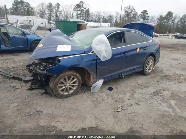 5NPE24AF2JH695998 2018 HYUNDAI SONATA - Image 2