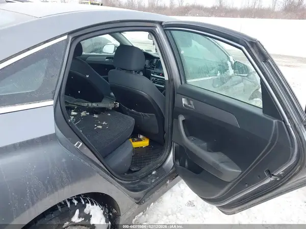 5NPE24AF2JH699484 2018 HYUNDAI SONATA - Image 8