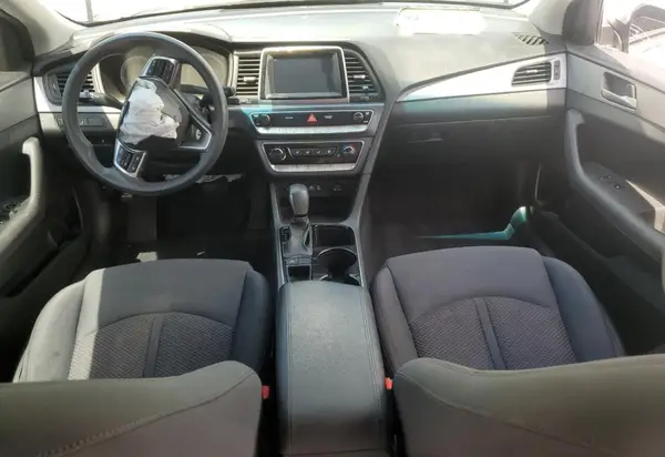 5NPE24AF2JH700813 2018 HYUNDAI SONATA - Image 8