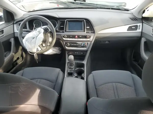 5NPE24AF2JH702044 2018 HYUNDAI SONATA - Image 8