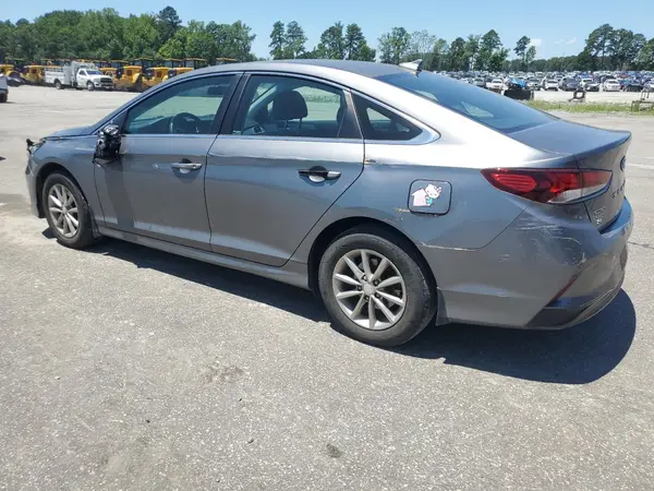 5NPE24AF2JH702772 2018 HYUNDAI SONATA - Image 2