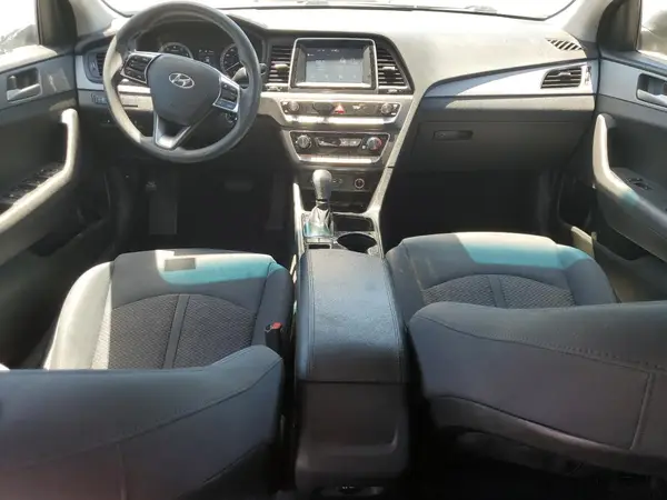 5NPE24AF2JH702772 2018 HYUNDAI SONATA - Image 8