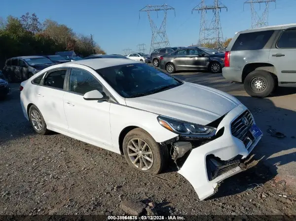 5NPE24AF2JH703422 2018 HYUNDAI SONATA - Image 1