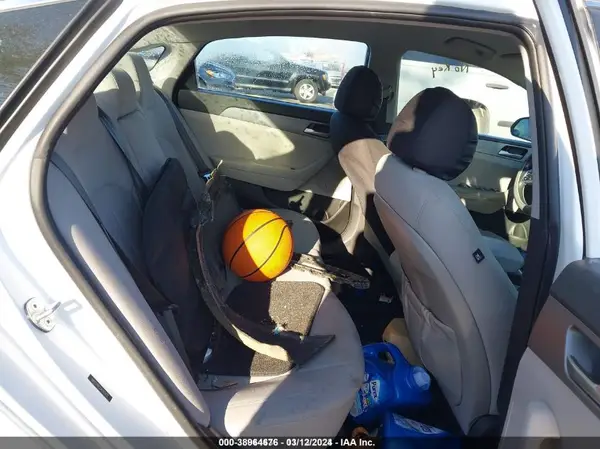 5NPE24AF2JH703422 2018 HYUNDAI SONATA - Image 8