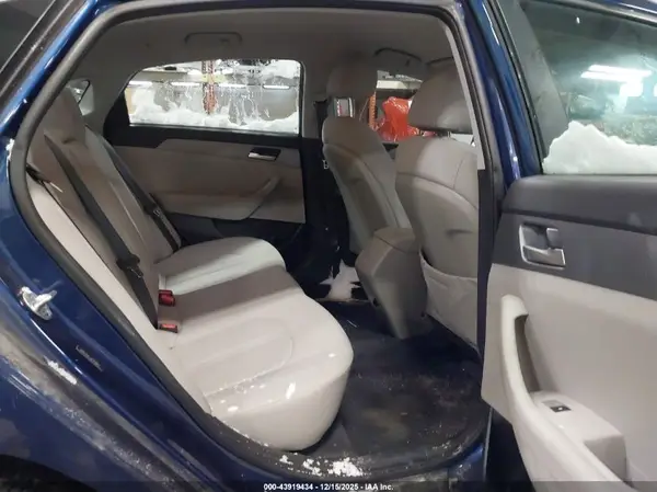 5NPE24AF2JH703663 2018 HYUNDAI SONATA - Image 8