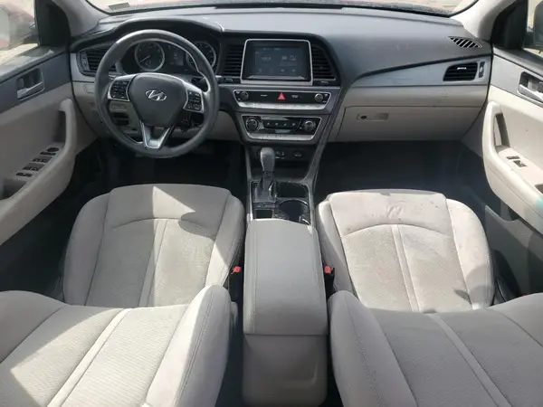 5NPE24AF2JH703890 2018 HYUNDAI SONATA - Image 8