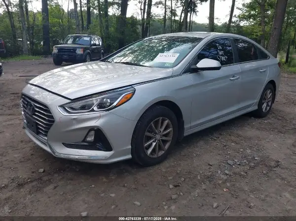 5NPE24AF2JH704330 2018 HYUNDAI SONATA - Image 2