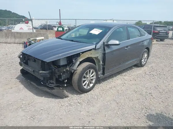5NPE24AF2JH705333 2018 HYUNDAI SONATA - Image 2