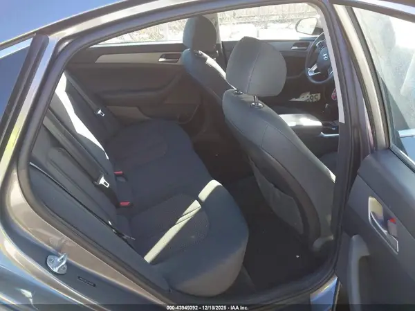 5NPE24AF2JH706496 2018 HYUNDAI SONATA - Image 8