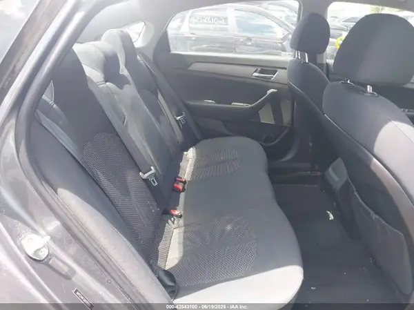 5NPE24AF2JH710015 2018 HYUNDAI SONATA - Image 8