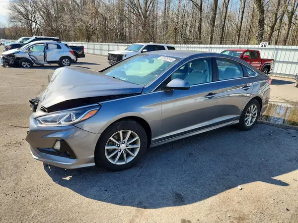 5NPE24AF2JH710211 2018 HYUNDAI SONATA - Image 1