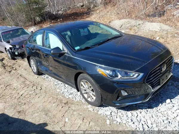5NPE24AF2JH714193 2018 HYUNDAI SONATA - Image 1