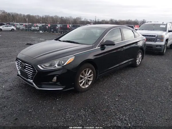 5NPE24AF2JH719295 2018 HYUNDAI SONATA - Image 2