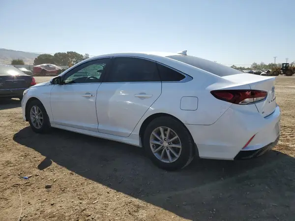 5NPE24AF2JH719667 2018 HYUNDAI SONATA - Image 2