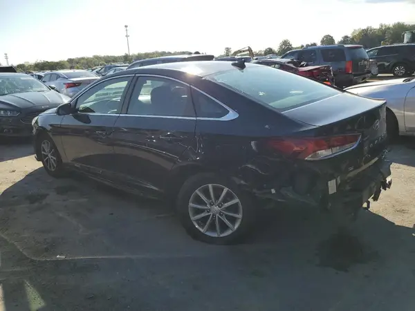 5NPE24AF2JH724819 2018 HYUNDAI SONATA - Image 2
