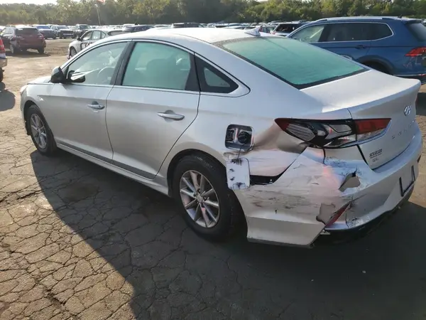 5NPE24AF2JH728028 2018 HYUNDAI SONATA - Image 2