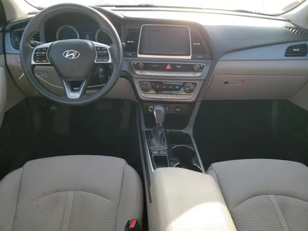 5NPE24AF2JH728028 2018 HYUNDAI SONATA - Image 8
