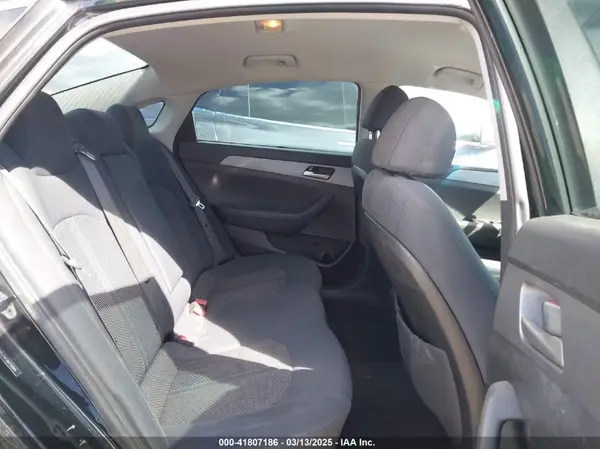 5NPE24AF2KH728984 2019 HYUNDAI SONATA - Image 8