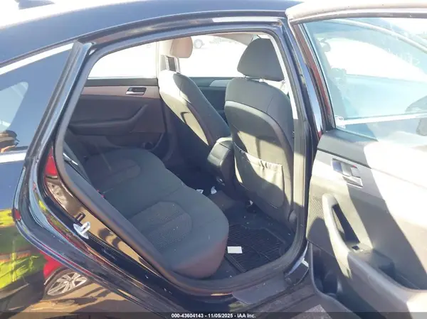5NPE24AF2KH731500 2019 HYUNDAI SONATA - Image 8