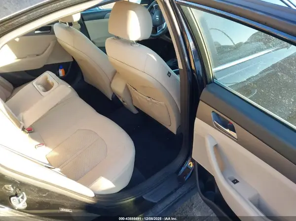 5NPE24AF2KH733117 2019 HYUNDAI SONATA - Image 8