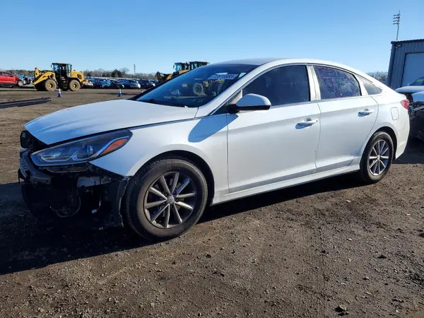5NPE24AF2KH735627 2019 HYUNDAI SONATA - Image 1