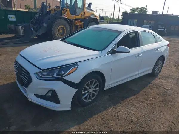 5NPE24AF2KH738561 2019 HYUNDAI SONATA - Image 2