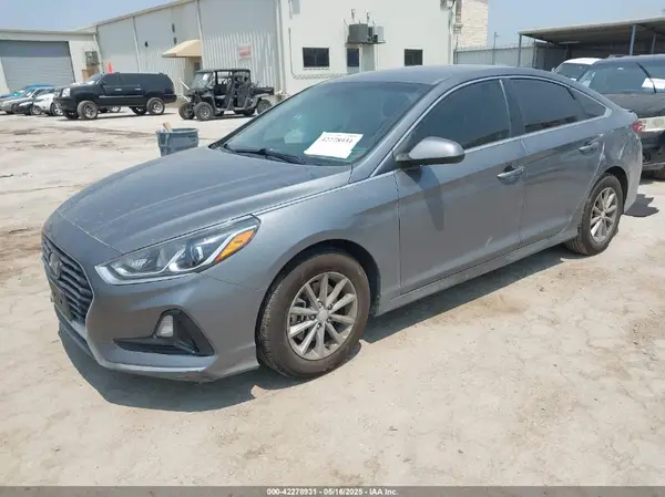 5NPE24AF2KH738625 2019 HYUNDAI SONATA - Image 2