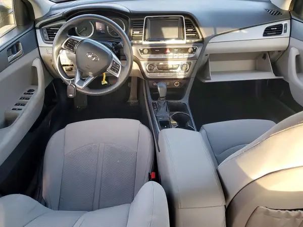 5NPE24AF2KH740701 2019 HYUNDAI SONATA - Image 8