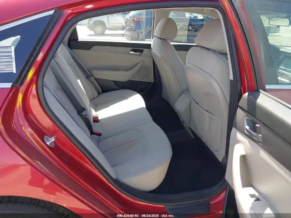 5NPE24AF2KH744084 2019 HYUNDAI SONATA - Image 8