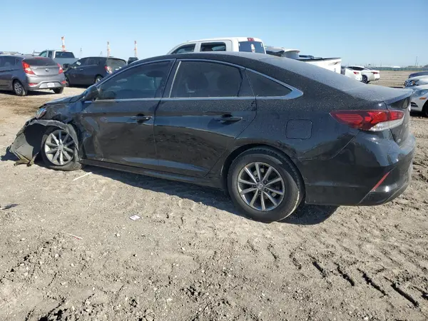 5NPE24AF2KH745879 2019 HYUNDAI SONATA - Image 2