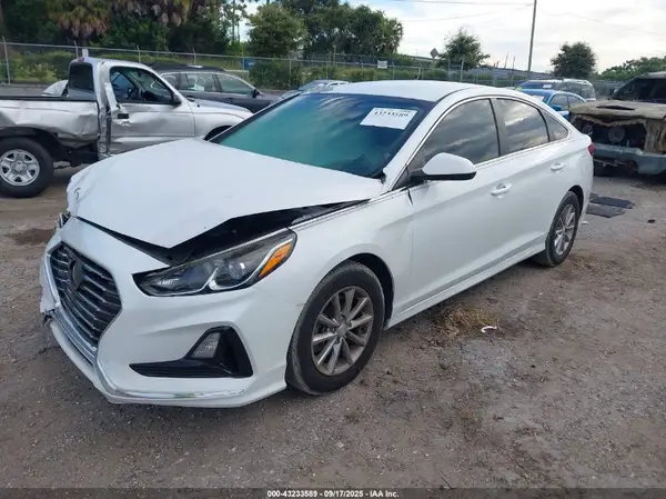 5NPE24AF2KH749690 2019 HYUNDAI SONATA - Image 2