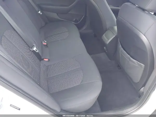 5NPE24AF2KH749690 2019 HYUNDAI SONATA - Image 8