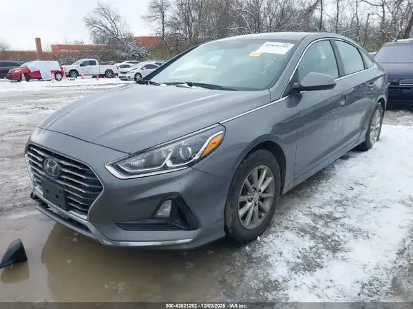 5NPE24AF2KH751262 2019 HYUNDAI SONATA - Image 2