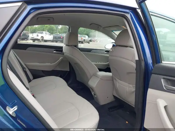 5NPE24AF2KH751276 2019 HYUNDAI SONATA - Image 8