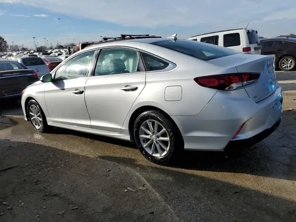5NPE24AF2KH755909 2019 HYUNDAI SONATA - Image 2