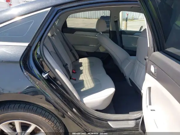 5NPE24AF2KH758096 2019 HYUNDAI SONATA - Image 8