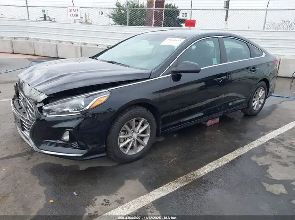 5NPE24AF2KH758406 2019 HYUNDAI SONATA - Image 2
