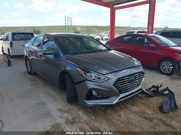 5NPE24AF2KH758955 2019 HYUNDAI SONATA - Image 1