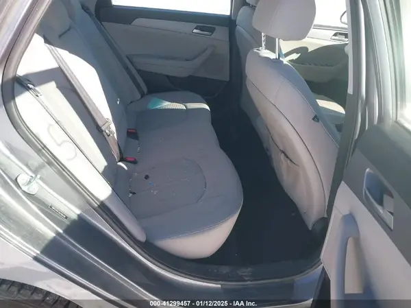 5NPE24AF2KH760138 2019 HYUNDAI SONATA - Image 8
