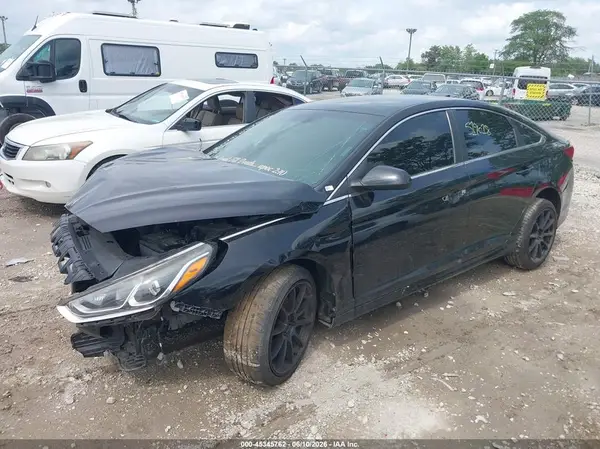 5NPE24AF2KH762147 2019 HYUNDAI SONATA - Image 2