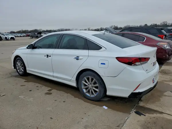 5NPE24AF2KH763962 2019 HYUNDAI SONATA - Image 2